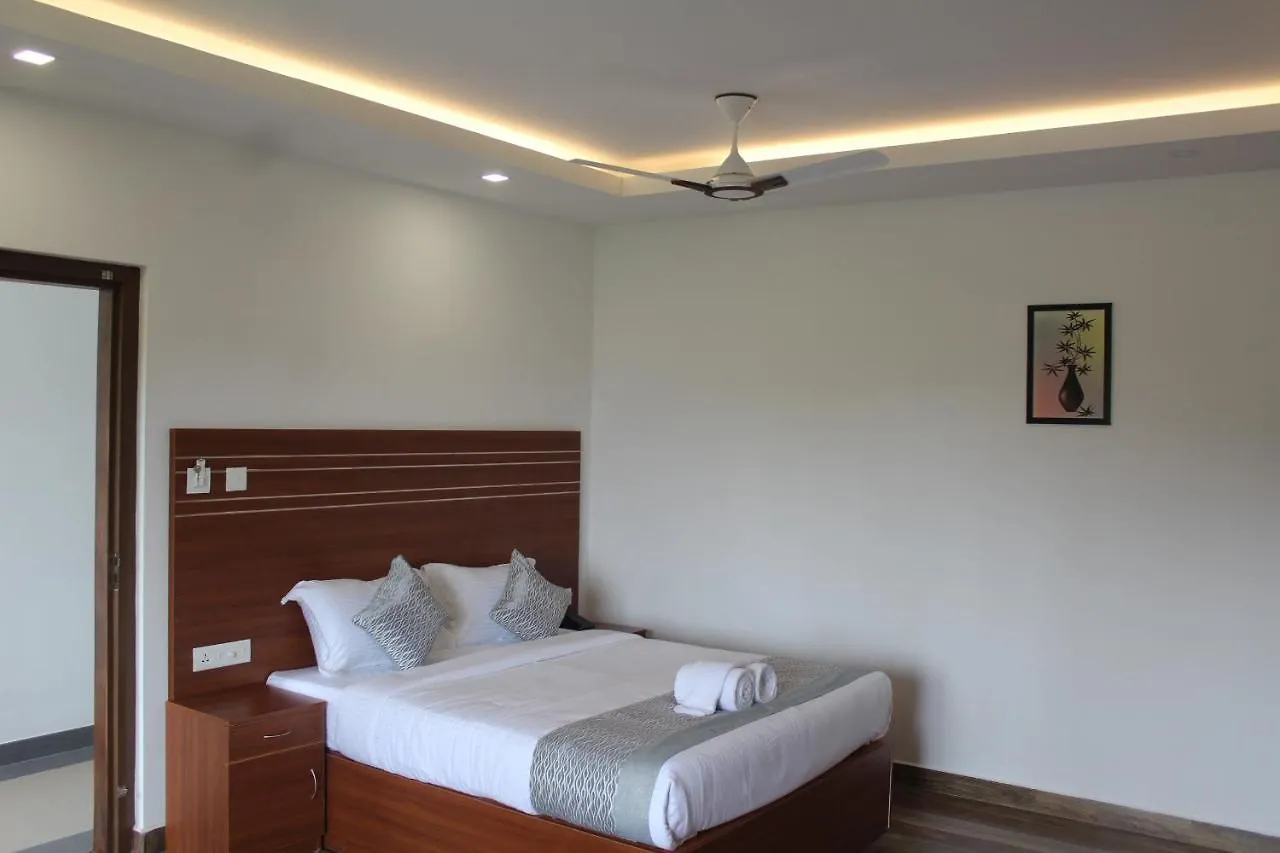The Lakeview Munnar Hotel